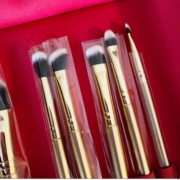 Luxie Glitter and Gold Brush Set - Picture 6 of 12